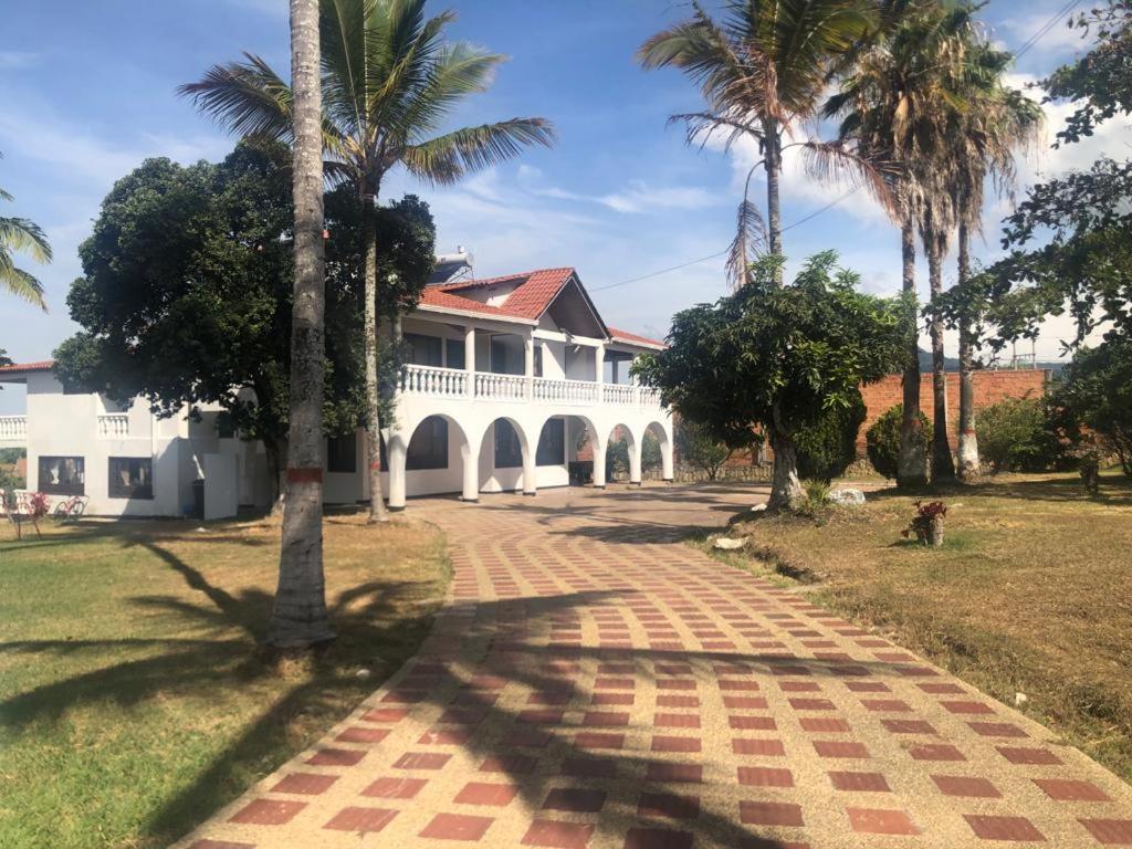 Hotel Villa Noel Chinauta Luaran gambar